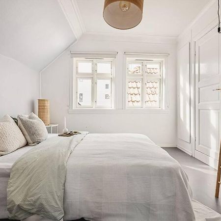 Beautiful Bergen House From 1790 Apartment Екстериор снимка